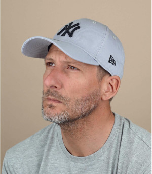 casquette NY gris noir Casquette Colour Ess 940 NY gray black